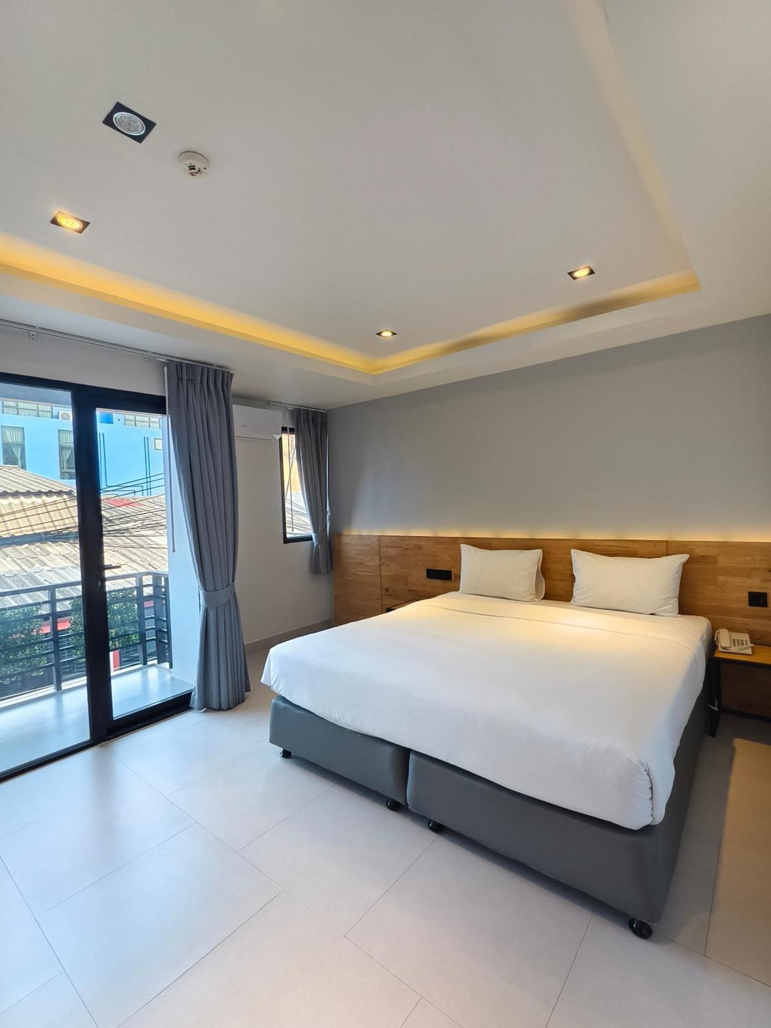 Lek Lek Samui Room X Coffee Bar Chaweng  Bagian luar foto