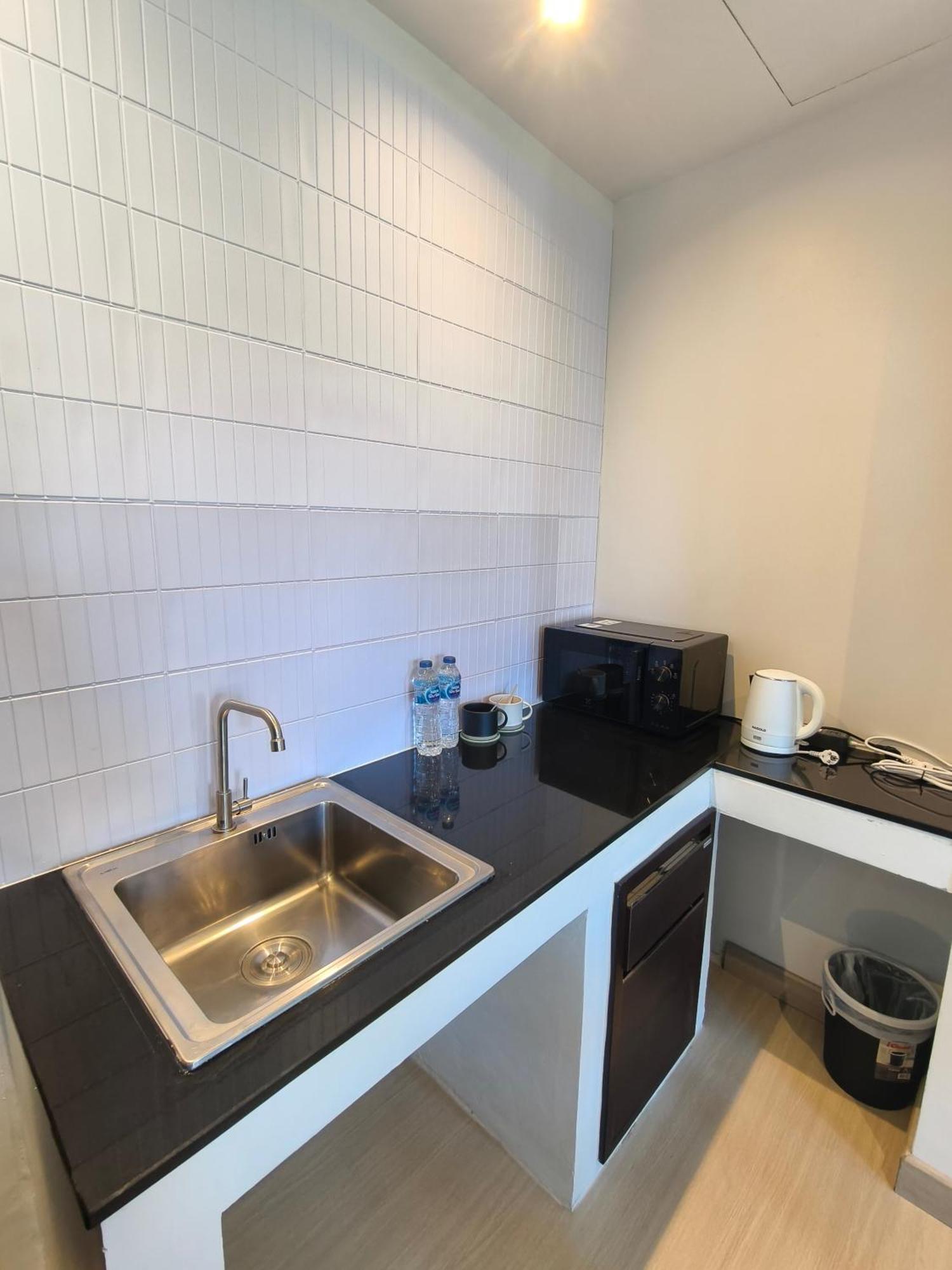 Lek Lek Samui Room X Coffee Bar Chaweng  Bagian luar foto